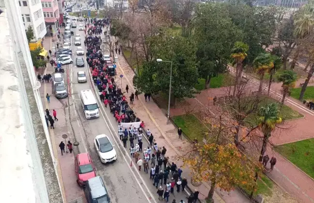 Samsun’da Emeklilerden Daha Adil Maaş Talebiyle Yürüyüş